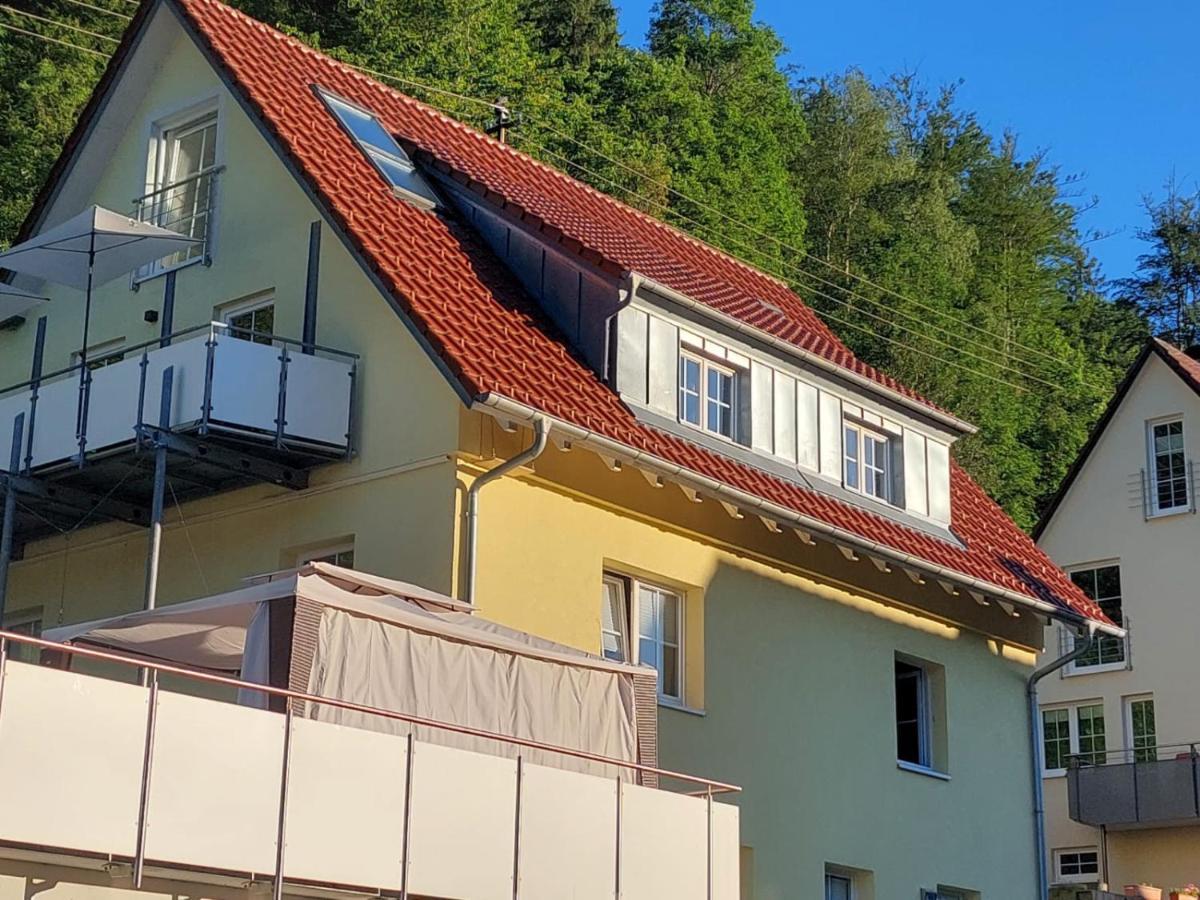 Apartement Am Waldrand Bad Wildbad Exterior foto